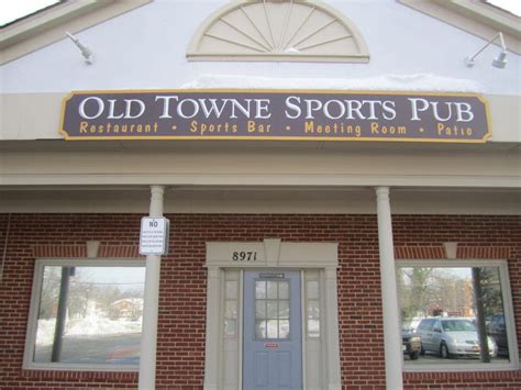 OLD TOWNE SPORTS PUB .